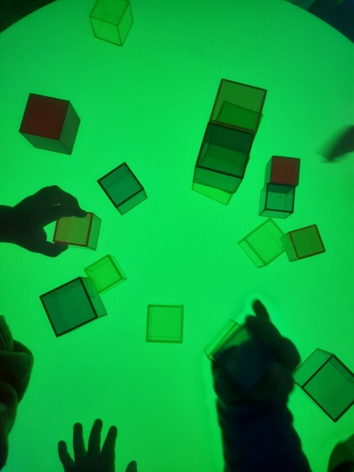 Grönt bord sensoriskt rum